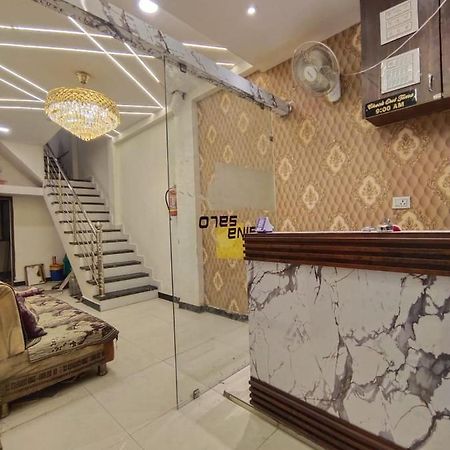 Hotel Chhavi Ujjain Buitenkant foto